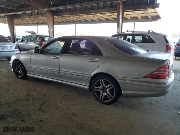 2006 Mercedes-Benz S-Class 5.0L with VIN WDBNG75J26A462945, listed as a Copart auction lot 84498704 with 0 mi miles and Clean Title. Bid and sale history available at carsss.com. Image 2.
