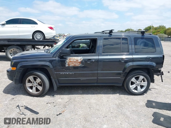 2014 Jeep Patriot Latitude with VIN 1C4NJPFA4ED604145, listed as a IAAI auction lot 42091619 with 81,119 mi miles and . Bid and sale history available at carsss.com. Image 15.