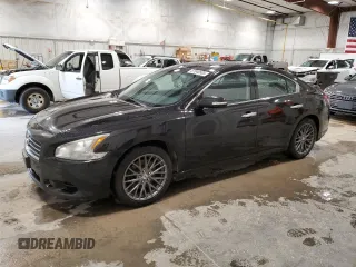 2011 Nissan Maxima SV z VIN 1N4AA5AP4BC865359, wystawiony jako Copart lot #57840505 z przebiegiem 215 105 mil mil oraz Czysty tytuł • Clean title. Historia ofert i sprzedaży dostępna na DreamBid. Obrazek 1.