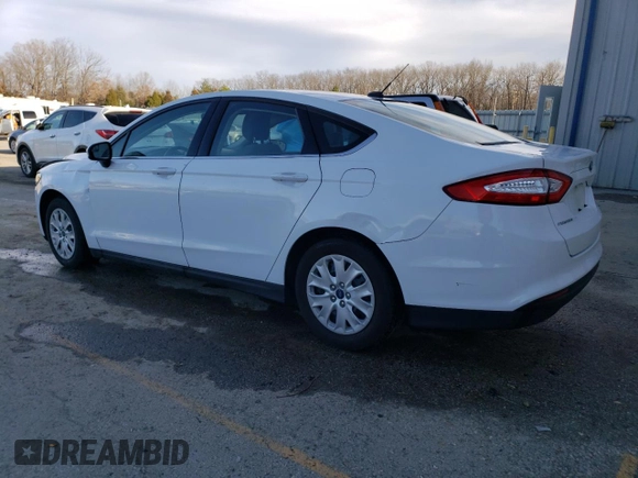 2014 Ford Fusion S with VIN 1FA6P0G71E5387361, listed as a Copart auction lot 45090744 with 182,974 mi miles and Salvage Title. Bid and sale history available at carsss.com. Image 2.