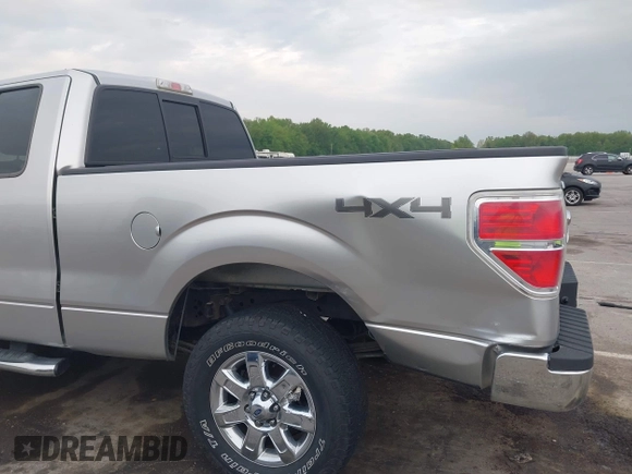 2013 Ford F-150 XL z VIN 1FTFX1EFXDFD66320, wystawiony jako IAAI lot #42136311 z przebiegiem 117 117 mil mil oraz . Historia ofert i sprzedaży dostępna na DreamBid. Obrazek 6.