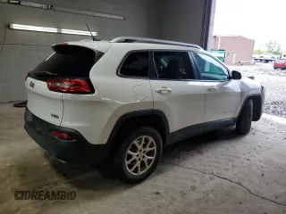 2015 Jeep Cherokee Latitude z VIN 1C4PJMCS7FW624366, wystawiony jako Copart lot #58634805 z przebiegiem 80 598 mil mil oraz Szkoda całkowita • Salvage title. Historia ofert i sprzedaży dostępna na DreamBid. Obrazek 3.