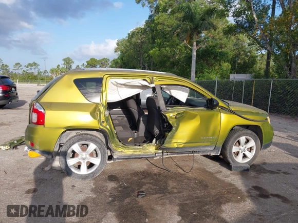 2012 Jeep Compass Sport with VIN 1C4NJCBA9CD633975, listed as a IAAI auction lot 42083500 with 190,412 mi miles and . Bid and sale history available at carsss.com. Image 6.