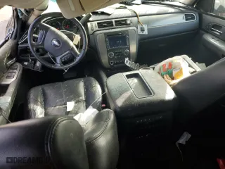 2007 Chevrolet Suburban LT with VIN 1GNFC16087R251053, listed as a Copart auction lot 47995345 with 230,568 mi miles and Salvage Title. Bid and sale history available at carsss.com. Image 8.