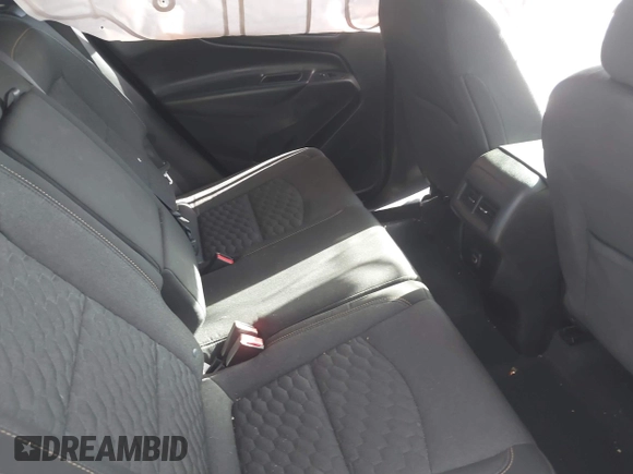 2020 Chevrolet Equinox LT with VIN 2GNAXLEX0L6132797, listed as a IAAI auction lot 41845477 with 31,901 mi miles. Bid and sale history available at carsss.com. Image 8.