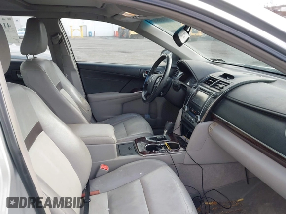 2014 Toyota Camry L with VIN 4T4BF1FK8ER387050, listed as a IAAI auction lot 41453516 with 184,150 mi miles. Bid and sale history available at carsss.com. Image 5.