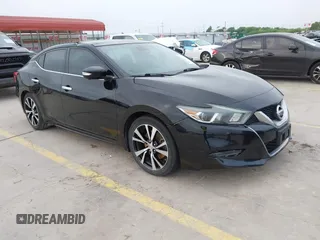 2017 Nissan Maxima SV z VIN 1N4AA6AP0HC450683, wystawiony jako IAAI lot #42101171 z przebiegiem 105 894 mil mil oraz . Historia ofert i sprzedaży dostępna na DreamBid. Obrazek 1.
