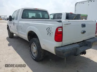 2015 Ford F-250 XLT with VIN 1FT7X2BT8FEA63663, listed as a IAAI auction lot 42135275 with 169,164 mi miles and . Bid and sale history available at DreamBid. Image 3.