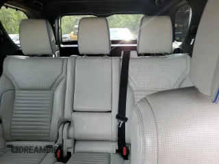 2017 Land Rover Discovery HSE Luxury with VIN SALRHBBV1HA026657, listed as a Copart auction lot 64478634 with 31,050 mi miles and Non Repairable. Bid and sale history available at carsss.com. Image 10.
