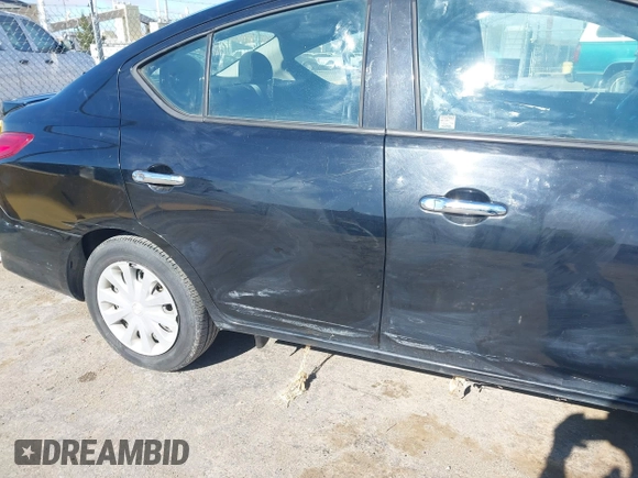 2017 Nissan Versa S Plus z VIN 3N1CN7AP1HL883983, wystawiony jako IAAI lot #42797132 z przebiegiem 179 584 mil mil oraz . Historia ofert i sprzedaży dostępna na DreamBid. Obrazek 12.