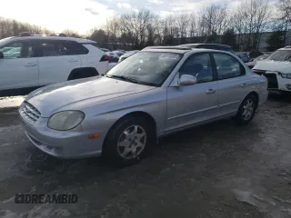 2000 Hyundai Sonata GLS with VIN KMHWF35V0YA224725, listed as a Copart auction lot 46110805 with 82,863 mi miles and Clean Title. Bid and sale history available at carsss.com. Image 1.