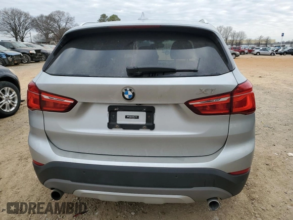 2016 BMW X1 xDrive28i z VIN WBXHT3C30GP883538, wystawiony jako Copart lot #46283315 z przebiegiem 70 696 mil mil oraz Szkoda całkowita • Salvage title. Historia ofert i sprzedaży dostępna na DreamBid. Obrazek 6.