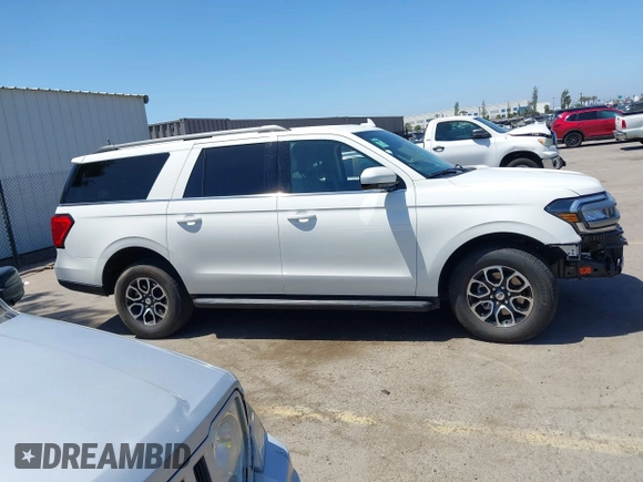 2023 Ford Expedition Max XLT z VIN 1FMJK1H85PEA63621, wystawiony jako IAAI lot #42229772 z przebiegiem 21 879 mil mil oraz . Historia ofert i sprzedaży dostępna na DreamBid. Obrazek 14.