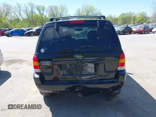 2003 Ford Escape Limited с VIN 1FMCU94103KB90251, выставлен на аукционе IAAI как лот 42034006 с пробегом 225 566 миль миль и . История ставок и продаж доступна на DreamBid. Изображение 16.