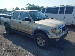 2002 Toyota Tacoma with VIN 5TEHN72NX2Z885767, listed as a IAAI auction lot 42643995 with 308,492 mi miles and . Bid and sale history available at DreamBid. Image 1.
