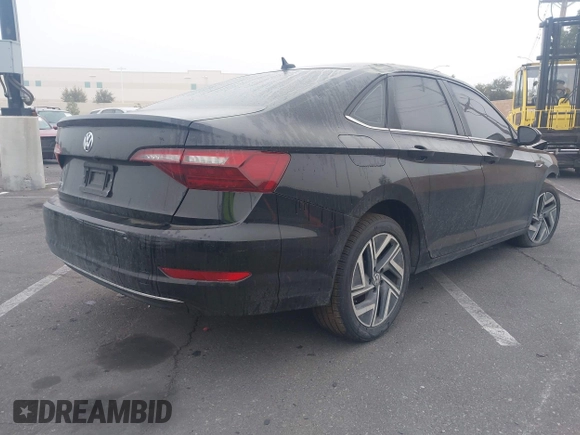 2020 Volkswagen Jetta SEL with VIN 3VWE57BU9LM085726, listed as a IAAI auction lot 41776744 with 81,393 mi miles and . Bid and sale history available at DreamBid. Image 4.