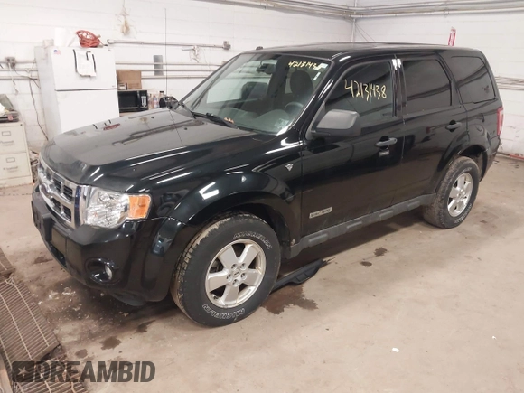 2008 Ford Escape XLT with VIN 1FMCU93108KA04863, listed as a IAAI auction lot 42131438 with 126,439 mi miles. Bid and sale history available at carsss.com. Image 2.