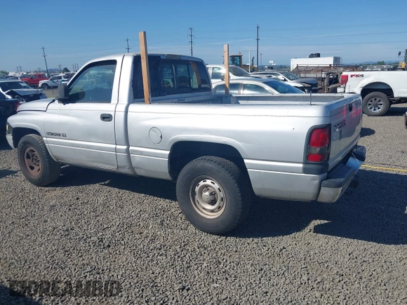 2001 Dodge 1500 Work Special z VIN 1B7HC16X31S176681, wystawiony jako IAAI lot #42443008 z przebiegiem 214 016 mil mil oraz . Historia ofert i sprzedaży dostępna na DreamBid. Obrazek 3.