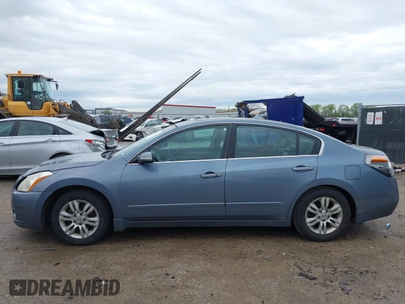 2010 Nissan Altima 2.5 S with VIN 1N4AL2AP0AN564793, listed as a IAAI auction lot 41903567 with 180,648 mi miles. Bid and sale history available at carsss.com. Image 14.