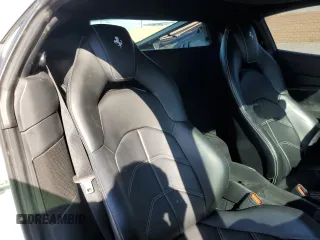 2018 Ferrari 488 z VIN ZFF79ALA5J0232045, wystawiony jako Copart lot #69417283 z przebiegiem 26 053 mil mil oraz . Historia ofert i sprzedaży dostępna na DreamBid. Obrazek 10.