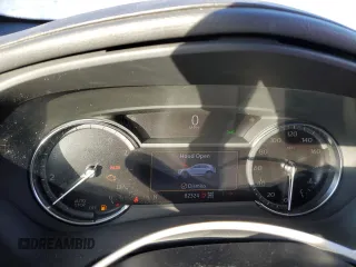 2020 Cadillac XT4 AWD Premium Luxury with VIN 1GYFZDR49LF032597, listed as a Copart auction lot 88595595 with 82,324 mi miles and Salvage title. Bid and sale history available at DreamBid. Image 9.