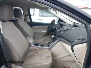 2013 Ford Escape SE с VIN 1FMCU0GX2DUB36015, выставлен на аукционе IAAI как лот 42642271 с пробегом 220 629 миль миль и . История ставок и продаж доступна на DreamBid. Изображение 5.