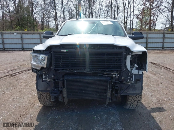 2019 Ram 2500 Big Horn with VIN 3C6UR5DL2KG675282, listed as a IAAI auction lot 41729803 with 88,084 mi miles. Bid and sale history available at carsss.com. Image 6.