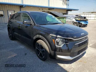 2025 Kia Niro LX with VIN KNDCP3LE6S5214451, listed as a Copart auction lot 47119835 with 15 mi miles and Clean Title. Bid and sale history available at carsss.com. Image 4.