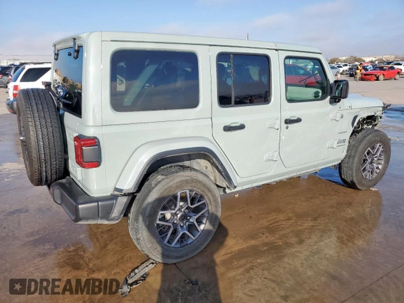 2024 Jeep Wrangler Sahara with VIN 1C4PJXEN6RW110988, listed as a Copart auction lot 46257325 with 39,889 mi miles and Clean title. Bid and sale history available at DreamBid. Image 3.