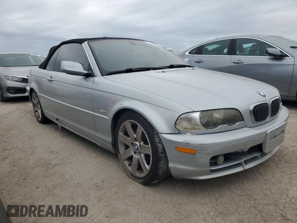 2003 BMW 3 Series 325Ci with VIN WBABS33423PG92549, listed as a Copart auction lot 76874284 with 0 mi miles and Salvage Title. Bid and sale history available at carsss.com. Image 4.