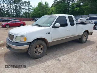 2002 Ford F-150 XL with VIN 1FTRX172X2NB30342, listed as a IAAI auction lot 42015209 with 1 mi miles. Bid and sale history available at carsss.com. Image 2.