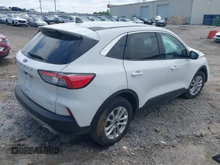 2020 Ford Escape SE with VIN 1FMCU0G61LUC46897, listed as a IAAI auction lot 42090743 with Not Provided miles and . Bid and sale history available at carsss.com. Image 4.