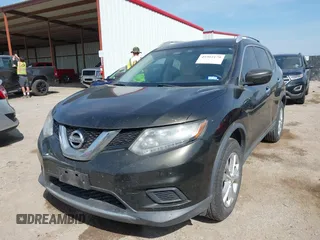 2016 Nissan Rogue SV with VIN KNMAT2MT9GP656436, listed as a IAAI auction lot 41902170 with 117,873 mi miles and . Bid and sale history available at carsss.com. Image 17.