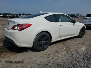 2010 Hyundai Genesis Coupe z VIN KMHHT6KD7AU017753, wystawiony jako Copart lot #60871785 z przebiegiem 87 337 mil mil oraz Czysty tytuł • Clean title. Historia ofert i sprzedaży dostępna na DreamBid. Obrazek 3.