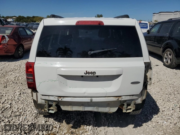 2014 Jeep Patriot Latitude with VIN 1C4NJPFB5ED529903, listed as a Copart auction lot 47980455 with 90,418 mi miles and Salvage Title. Bid and sale history available at carsss.com. Image 6.