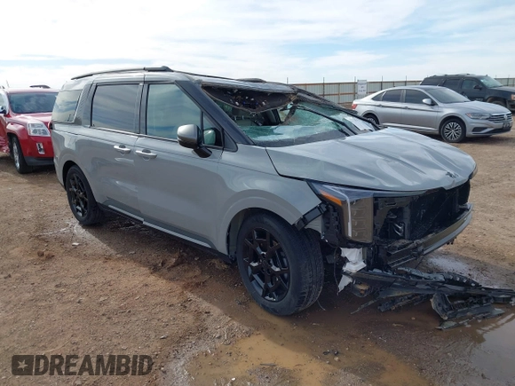 2025 Kia Carnival SX with VIN KNDNE5K33S6497315, listed as a IAAI auction lot 41133179 with 3,063 mi miles and . Bid and sale history available at DreamBid. Image 1.