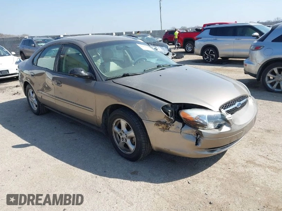 2002 Ford Taurus SES Standard with VIN 1FAFP55U52A156214, listed as a IAAI auction lot 41803668 with 31,693 mi miles. Bid and sale history available at carsss.com. Image 1.