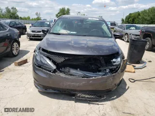 2021 Chrysler Voyager L with VIN 2C4RC1AGXMR567831, listed as a Copart auction lot 64081114 with 92,532 mi miles and Salvage Title. Bid and sale history available at carsss.com. Image 5.