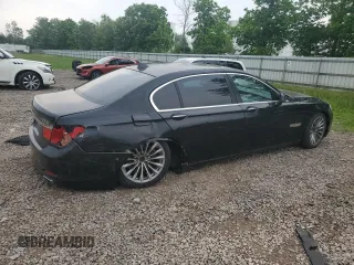 2011 BMW 7 Series 740Li z VIN WBAKB4C55BC574335, wystawiony jako Copart lot #59947785 z przebiegiem 106 366 mil mil oraz Szkoda całkowita • Salvage title. Historia ofert i sprzedaży dostępna na DreamBid. Obrazek 3.