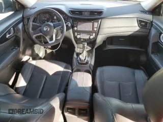 2017 Nissan Rogue S z VIN 5N1AT2MT1HC818371, wystawiony jako Copart lot #45397575 z przebiegiem 79 052 mil mil oraz Nie do naprawy • Non repairable. Historia ofert i sprzedaży dostępna na DreamBid. Obrazek 8.