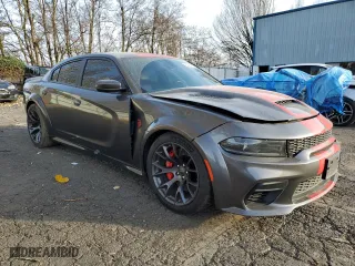 2022 Dodge Charger SRT Hellcat Widebody with VIN 2C3CDXL97NH155124, listed as a Copart auction lot 82694254 with 27,678 mi miles and Salvage Title. Bid and sale history available at carsss.com. Image 4.
