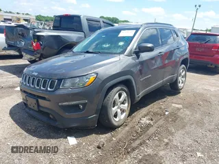 2018 Jeep Compass Latitude z VIN 3C4NJDBB7JT103901, wystawiony jako IAAI lot #42358749 z przebiegiem 91 083 mil mil oraz . Historia ofert i sprzedaży dostępna na DreamBid. Obrazek 18.