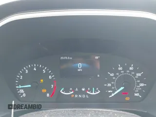 2022 Ford Escape SE z VIN 1FMCU0G61NUB15746, wystawiony jako IAAI lot #42107667 z przebiegiem 29 000 mil mil oraz . Historia ofert i sprzedaży dostępna na DreamBid. Obrazek 7.