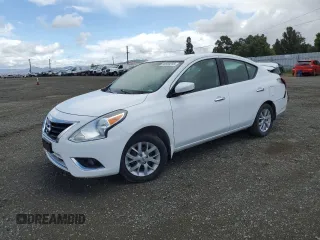 2017 Nissan Versa SV z VIN 3N1CN7AP9HL893306, wystawiony jako Copart lot #56559255 z przebiegiem 90 692 mil mil oraz Szkoda całkowita • Salvage title. Historia ofert i sprzedaży dostępna na DreamBid. Obrazek 1.