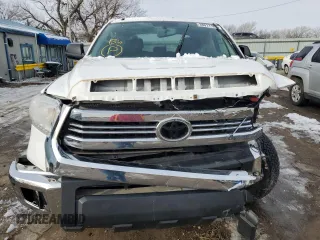 2016 Toyota Tundra 4WD Truck SR5 with VIN 5TFDW5F18GX544258, listed as a Copart auction lot 38011124 with 92,970 mi miles. Bid and sale history available at carsss.com. Image 5.