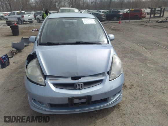 2008 Honda Fit Sport with VIN JHMGD38638S003972, listed as a IAAI auction lot 41827599 with 135,843 mi miles. Bid and sale history available at carsss.com. Image 13.