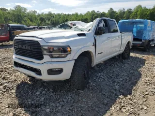 2021 Ram 2500 Laramie z VIN 3C6UR5FL8MG534877, wystawiony jako Copart lot #52588615 z przebiegiem 148 715 mil mil oraz Szkoda całkowita • Salvage title. Historia ofert i sprzedaży dostępna na DreamBid. Obrazek 1.
