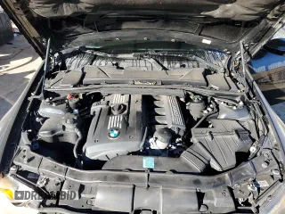 2007 BMW 3 Series 328xi z VIN WBAVT73577FZ36439, wystawiony jako Copart lot #87909375 z przebiegiem 199 387 mil mil oraz Szkoda całkowita • Salvage title. Historia ofert i sprzedaży dostępna na DreamBid. Obrazek 11.