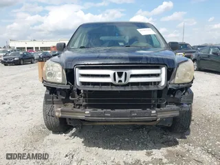 2008 Honda Pilot VP with VIN 5FNYF28288B028838, listed as a IAAI auction lot 41787258 with 142,957 mi miles. Bid and sale history available at carsss.com. Image 6.