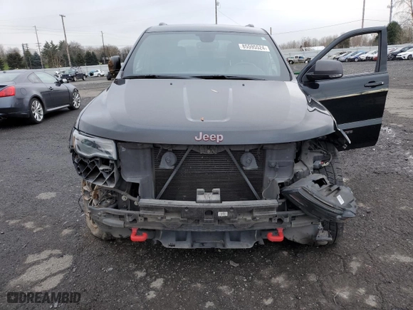 2019 Jeep Grand Cherokee Trailhawk with VIN 1C4RJFLG5KC639833, listed as a Copart auction lot 85595524 with 111,603 mi miles and Salvage Title. Bid and sale history available at carsss.com. Image 5.